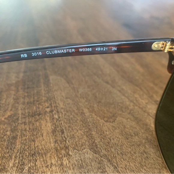 Ray-Ban Clubmaster Classic sunglasses - Picture 4 of 6